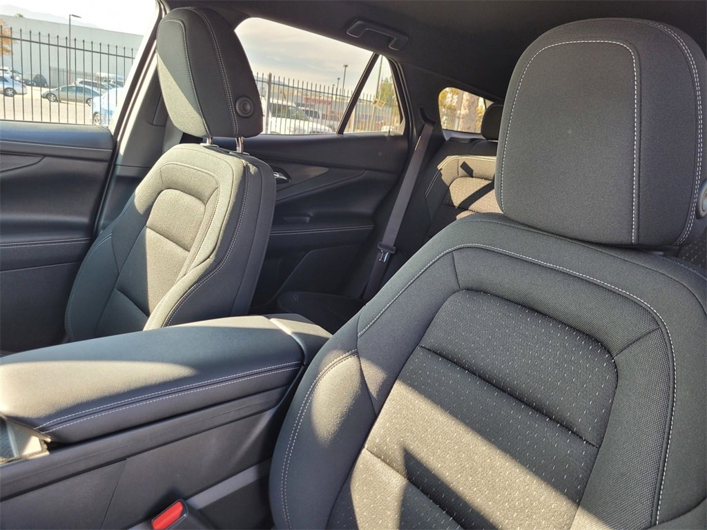 Used 2025 Chevrolet Blazer EV LT image 16