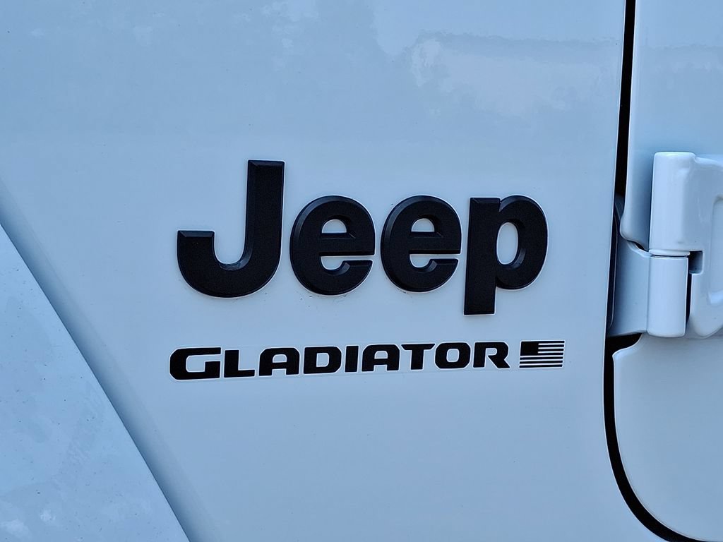 New 2026 Jeep Gladiator Mojave AWD/4WD image 17