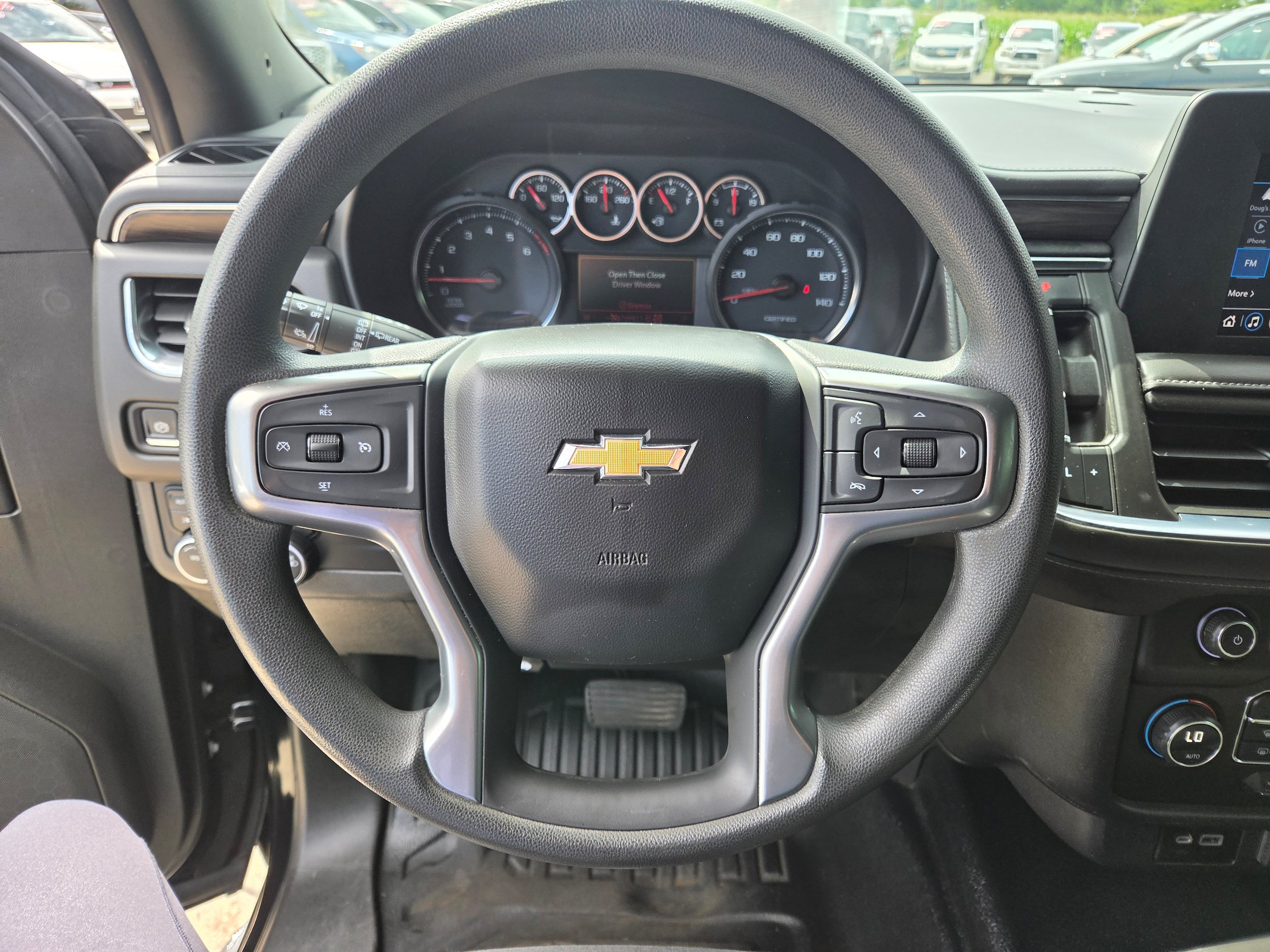 Used 2023 Chevrolet Tahoe 4WD image 12