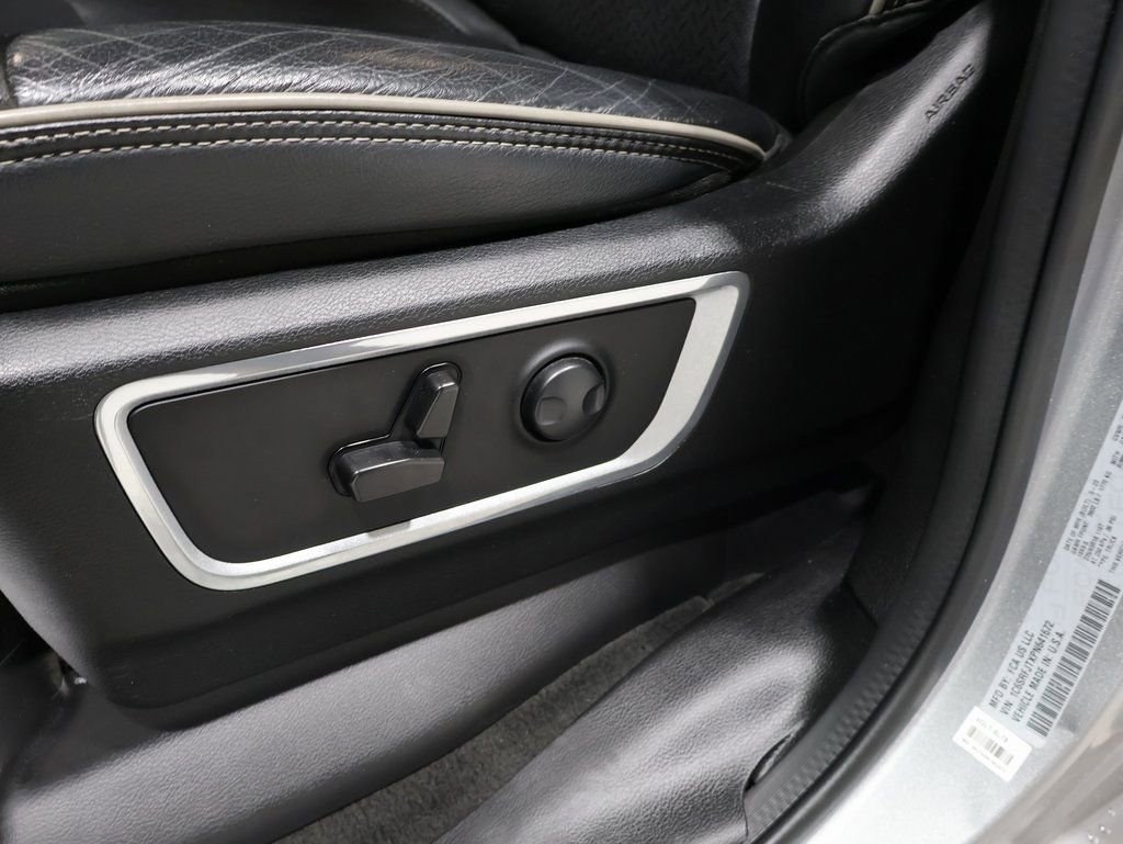 Certified 2023 RAM 1500 Laramie image 12