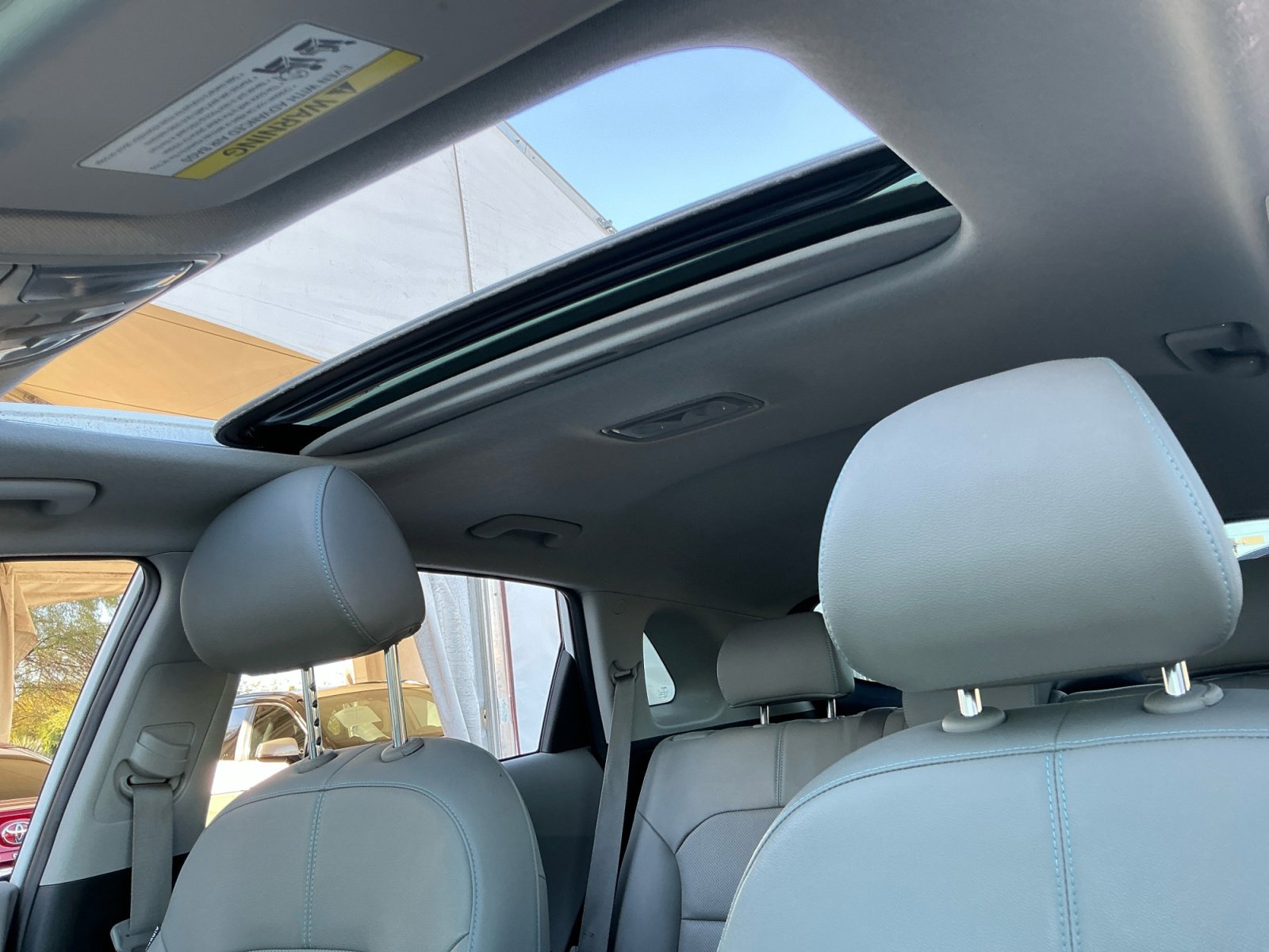 Used 2022 Kia Niro EX Premium image 33