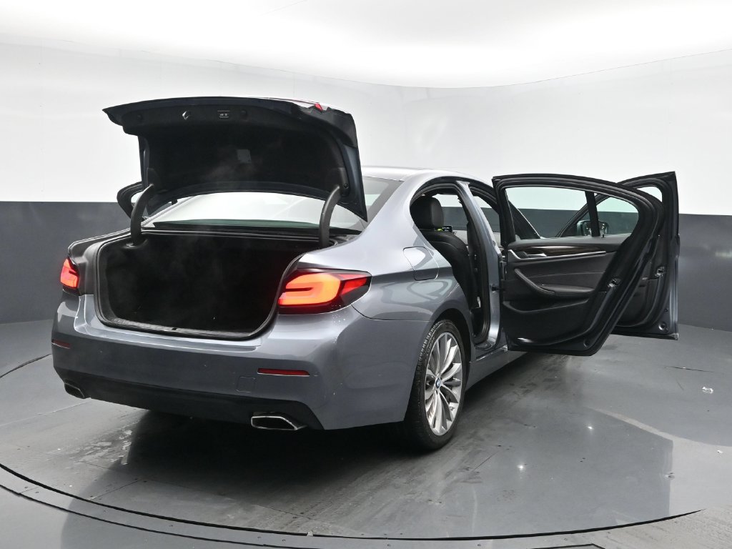 Used 2021 BMW 530i xDrive w/ Convenience Package AWD/4WD image 28