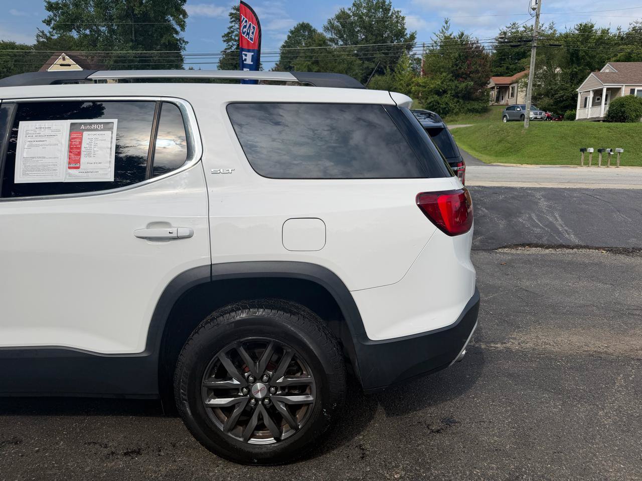 Used 2017 GMC Acadia SLT AWD/4WD image 5
