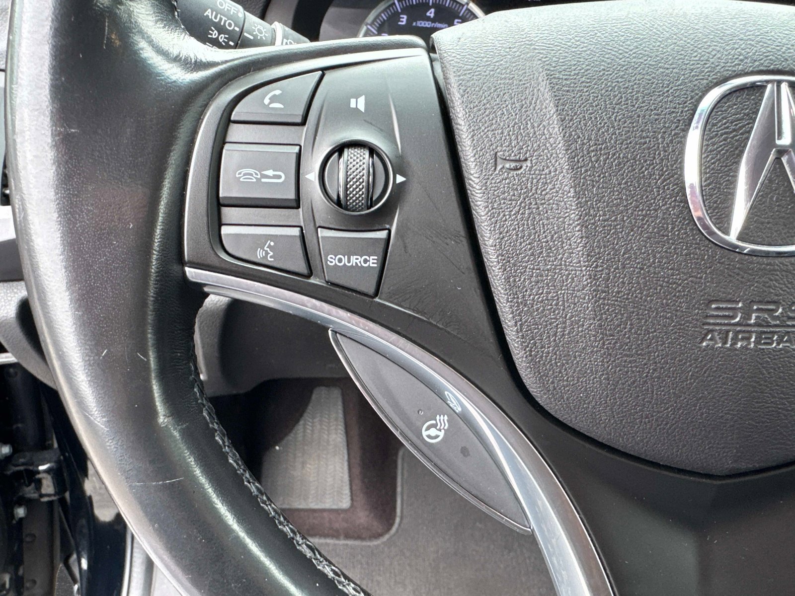 Used 2019 Acura MDX image 33