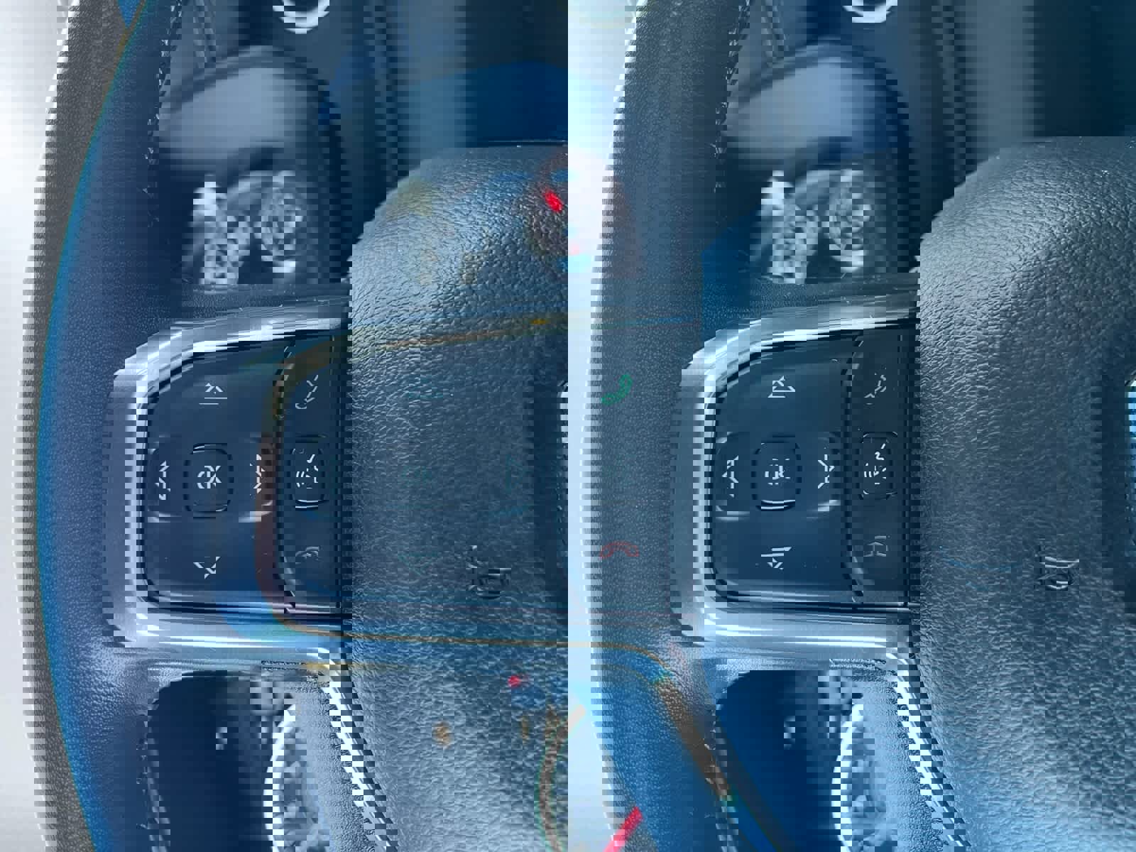 Used 2024 RAM 1500 Laramie image 13