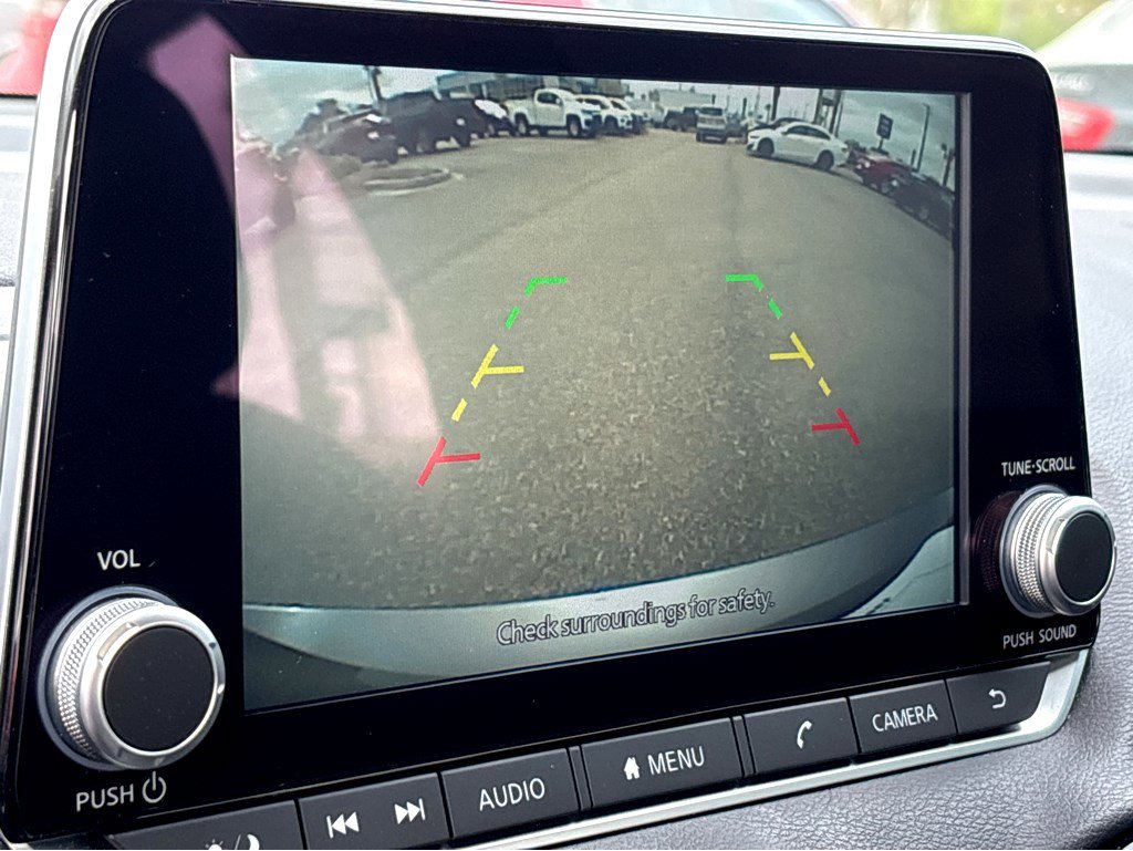 Used 2025 Nissan Sentra SV image 29