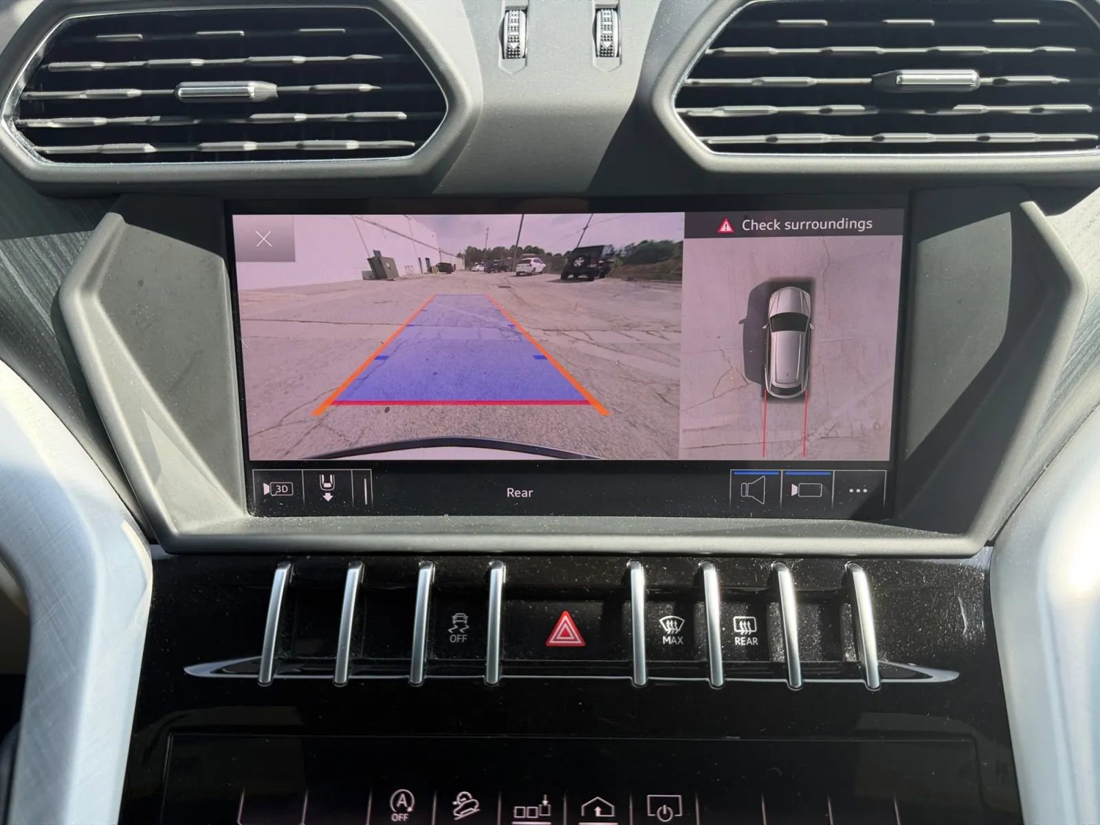 Used 2019 Lamborghini Urus AWD/4WD image 39
