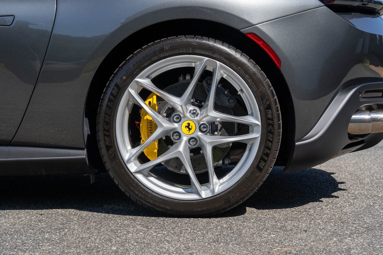 Certified 2024 Ferrari Roma RWD image 10