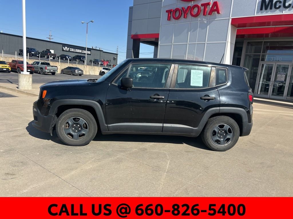 Used 2017 Jeep Renegade Sport w/ Power & Air Group image 2
