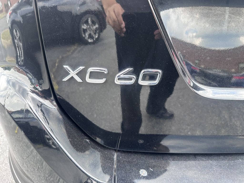 Used 2015 Volvo XC60 T5 Premier w/ Proximity Package FWD image 6