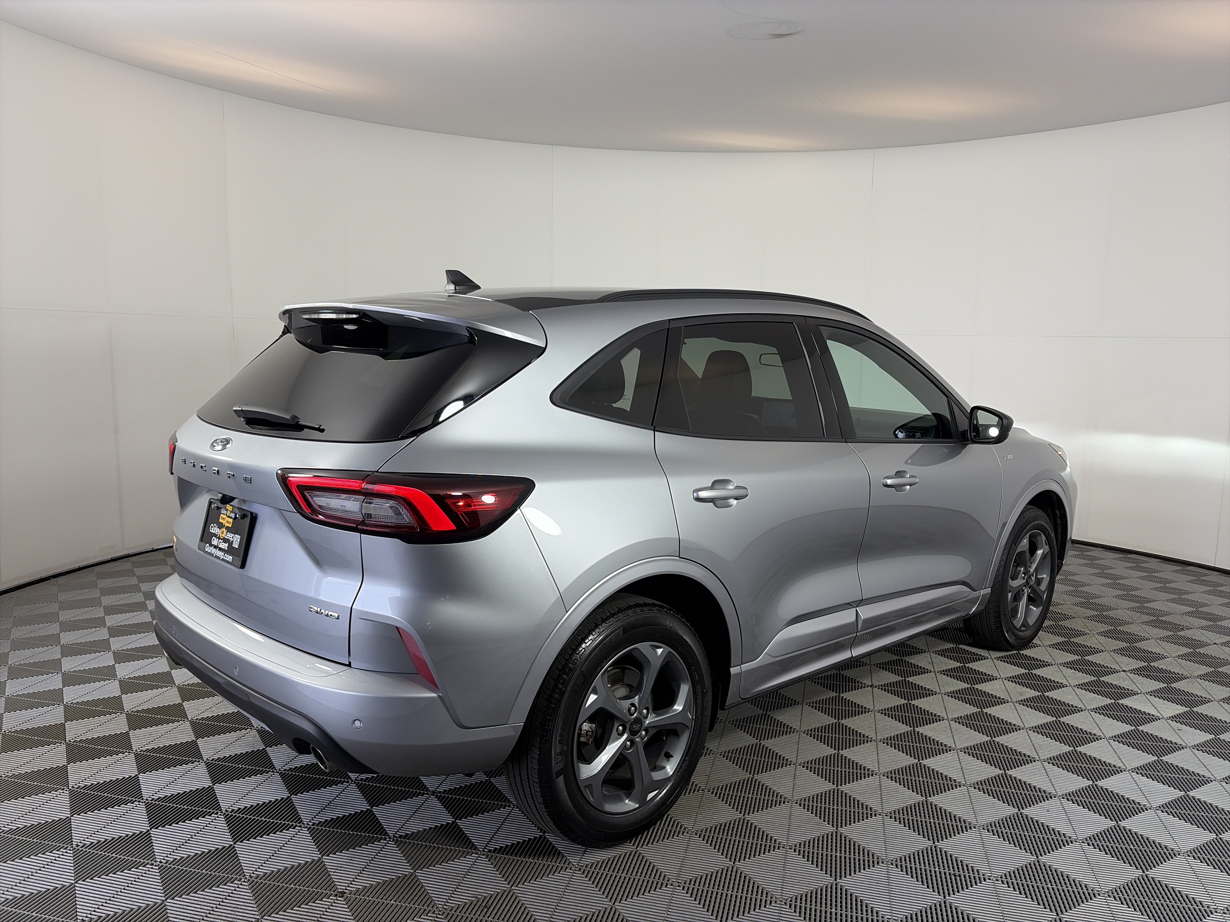 Used 2024 Ford Escape ST-Line w/ Tech Pack #1 AWD/4WD image 10