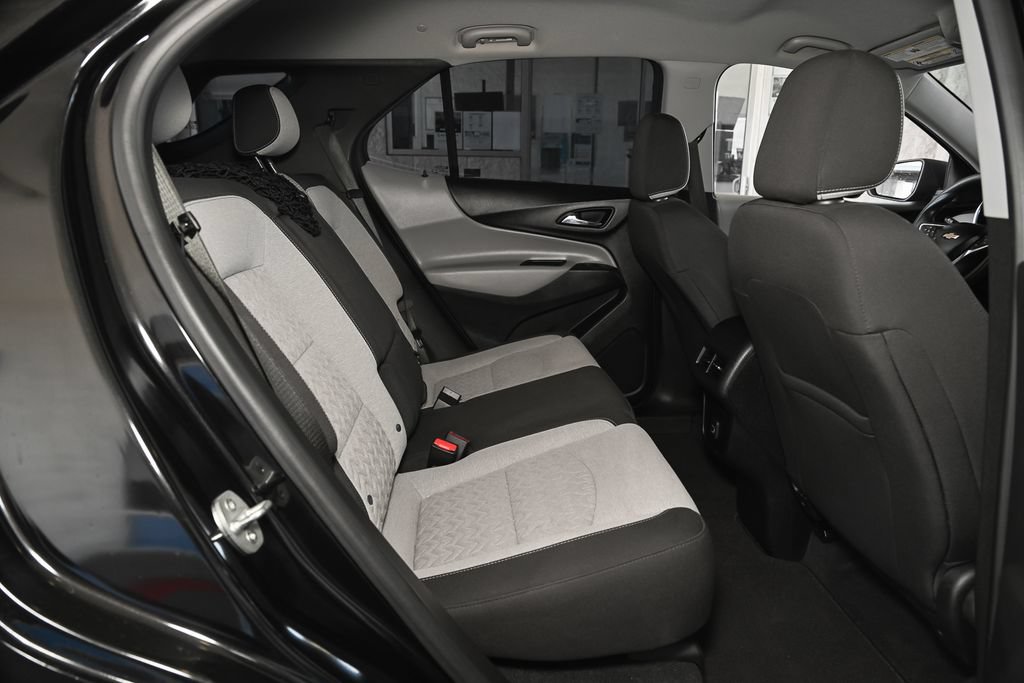 Used 2022 Chevrolet Equinox LS w/ LPO, Cargo Package FWD image 35