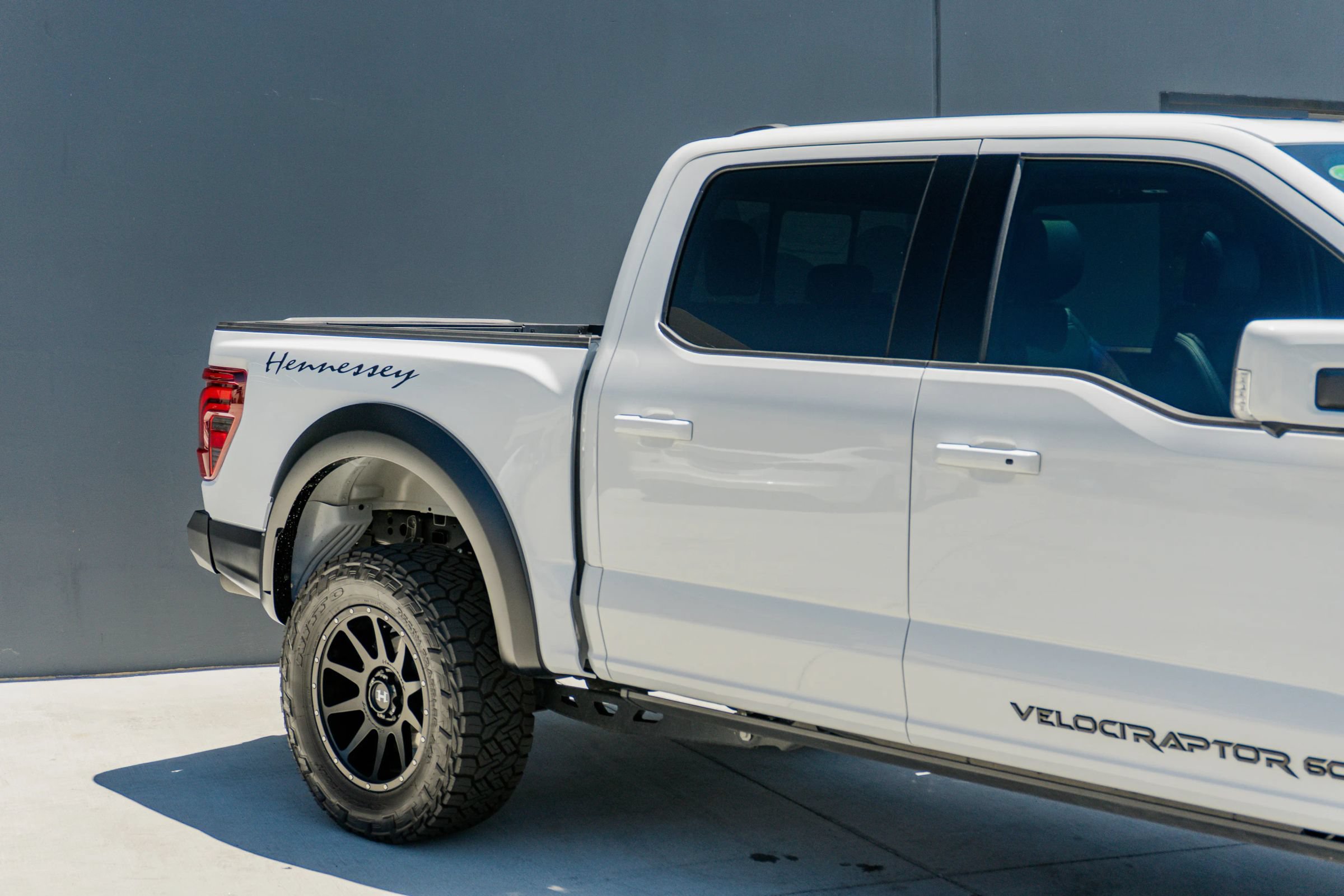 Used 2025 Ford F150 Raptor AWD/4WD image 39