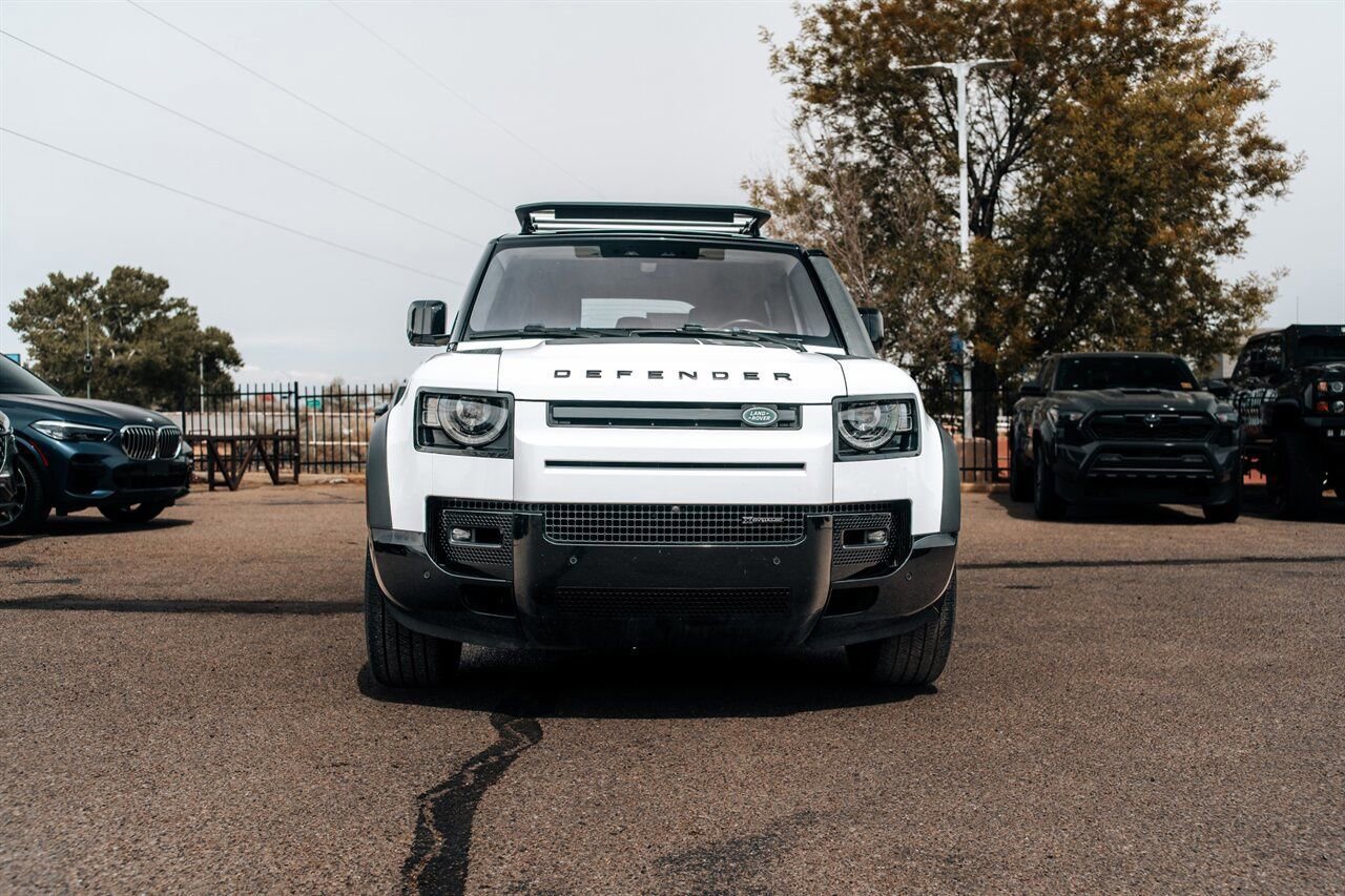 Used 2022 Land Rover Defender 110 X-Dynamic HSE image 2