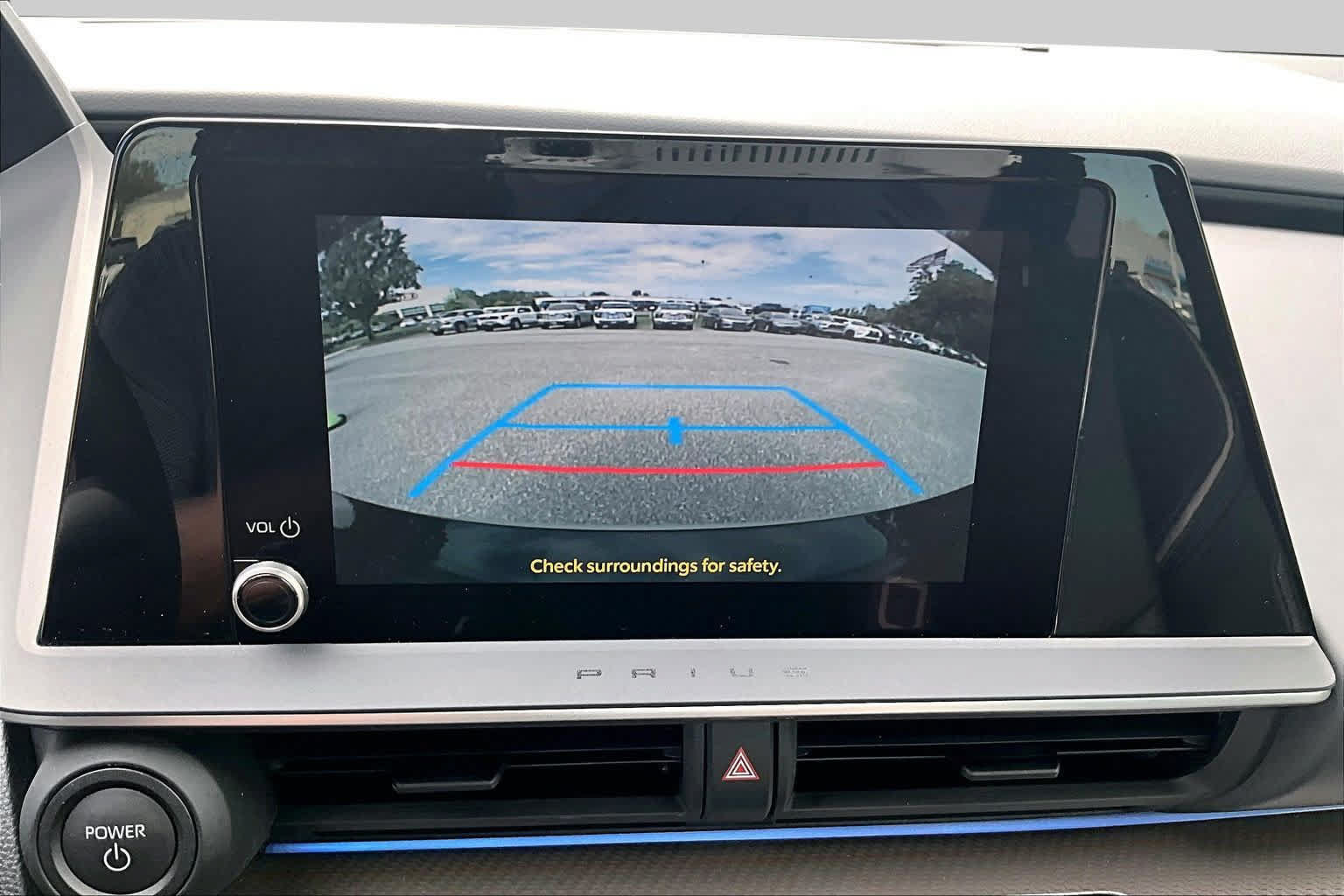 Used 2025 Toyota Prius XLE FWD image 26