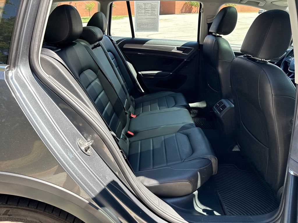Used 2018 Volkswagen Golf Alltrack SE AWD/4WD image 26