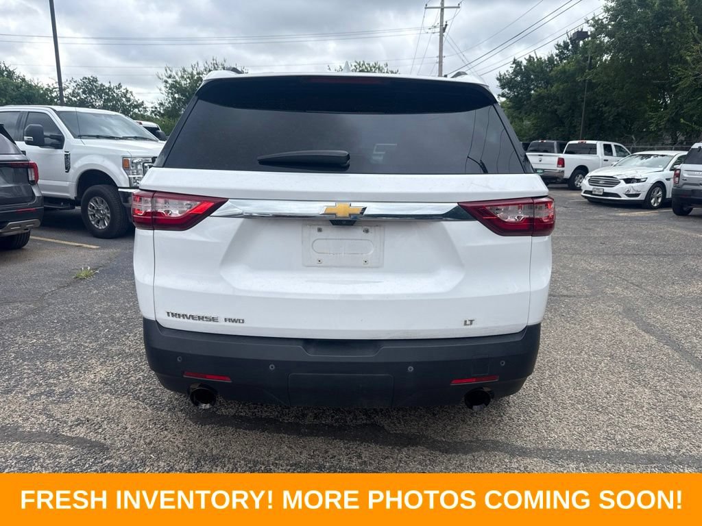 Used 2019 Chevrolet Traverse LT w/ LT Premium Package AWD/4WD image 3