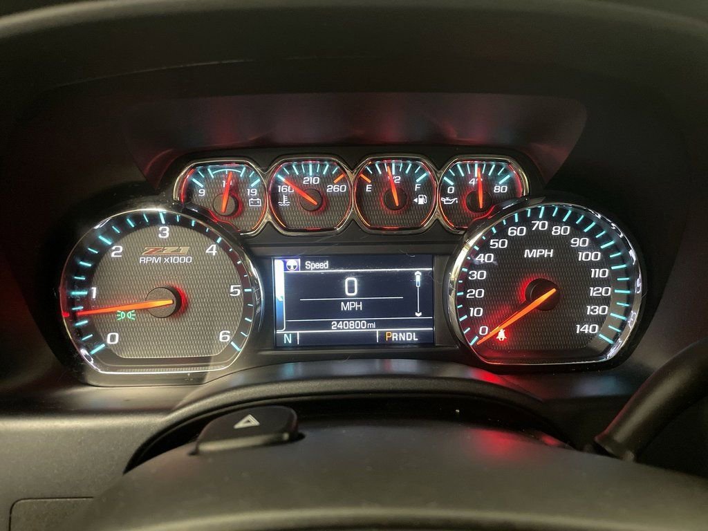 Used 2018 Chevrolet Silverado 1500 LT w/ All Star Edition image 6