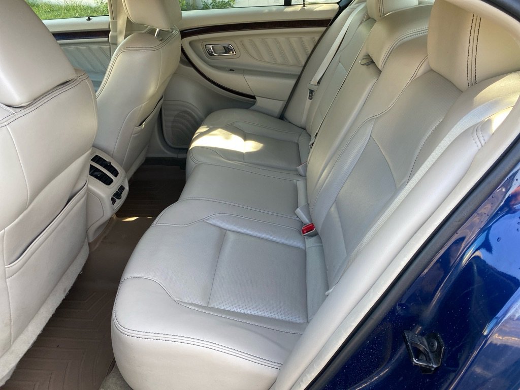 Used 2012 Ford Taurus Limited image 19