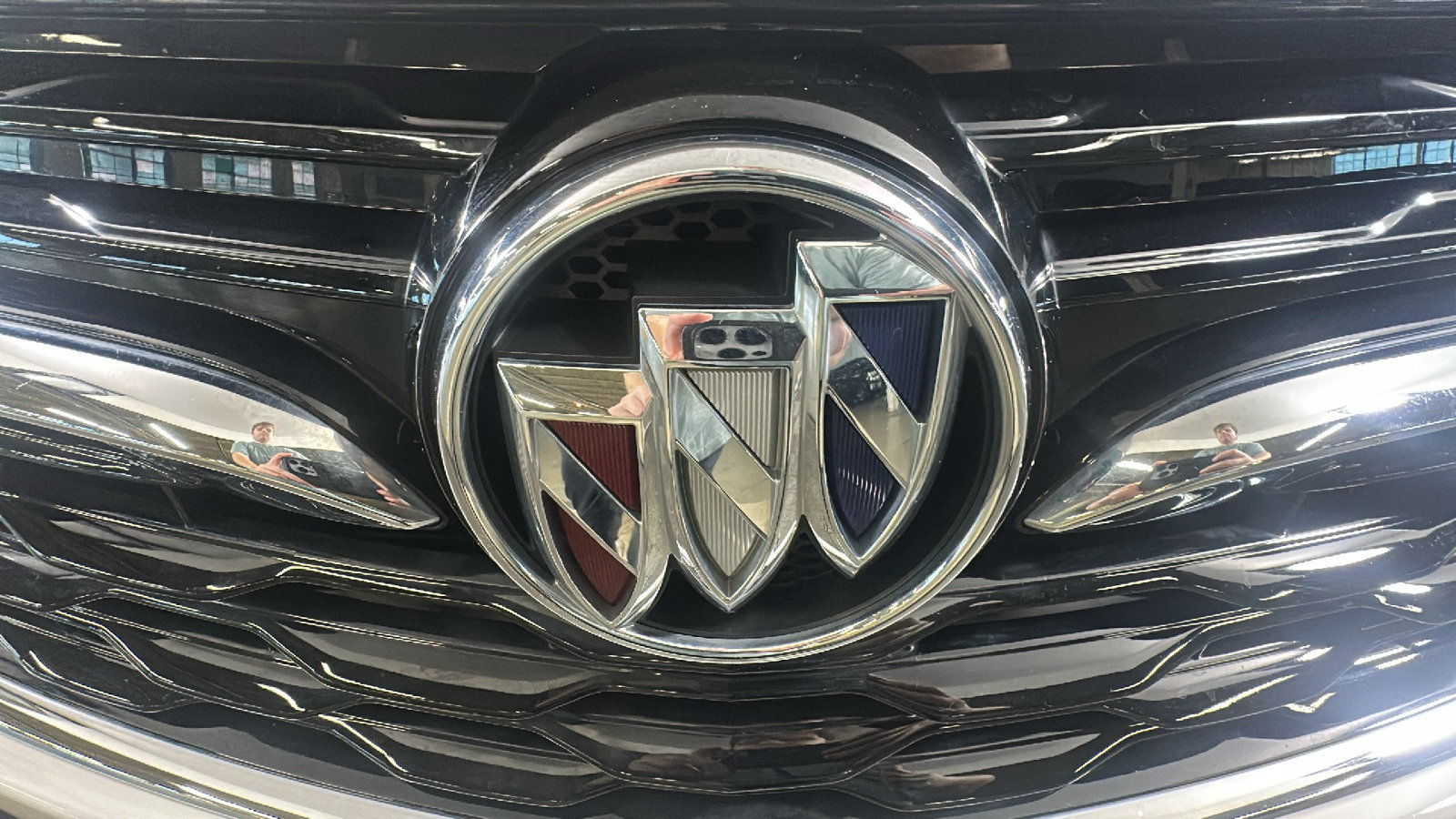 Used 2023 Buick Encore GX Select w/ Safety Package II AWD/4WD image 10