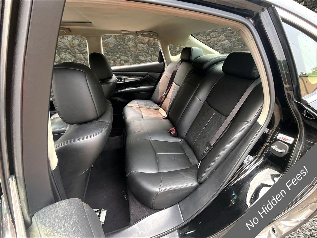 Used 2019 INFINITI Q70 Luxe AWD/4WD image 22