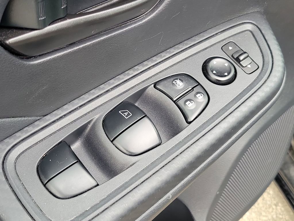 New 2025 Nissan Versa S w/ Trunk Package FWD image 17