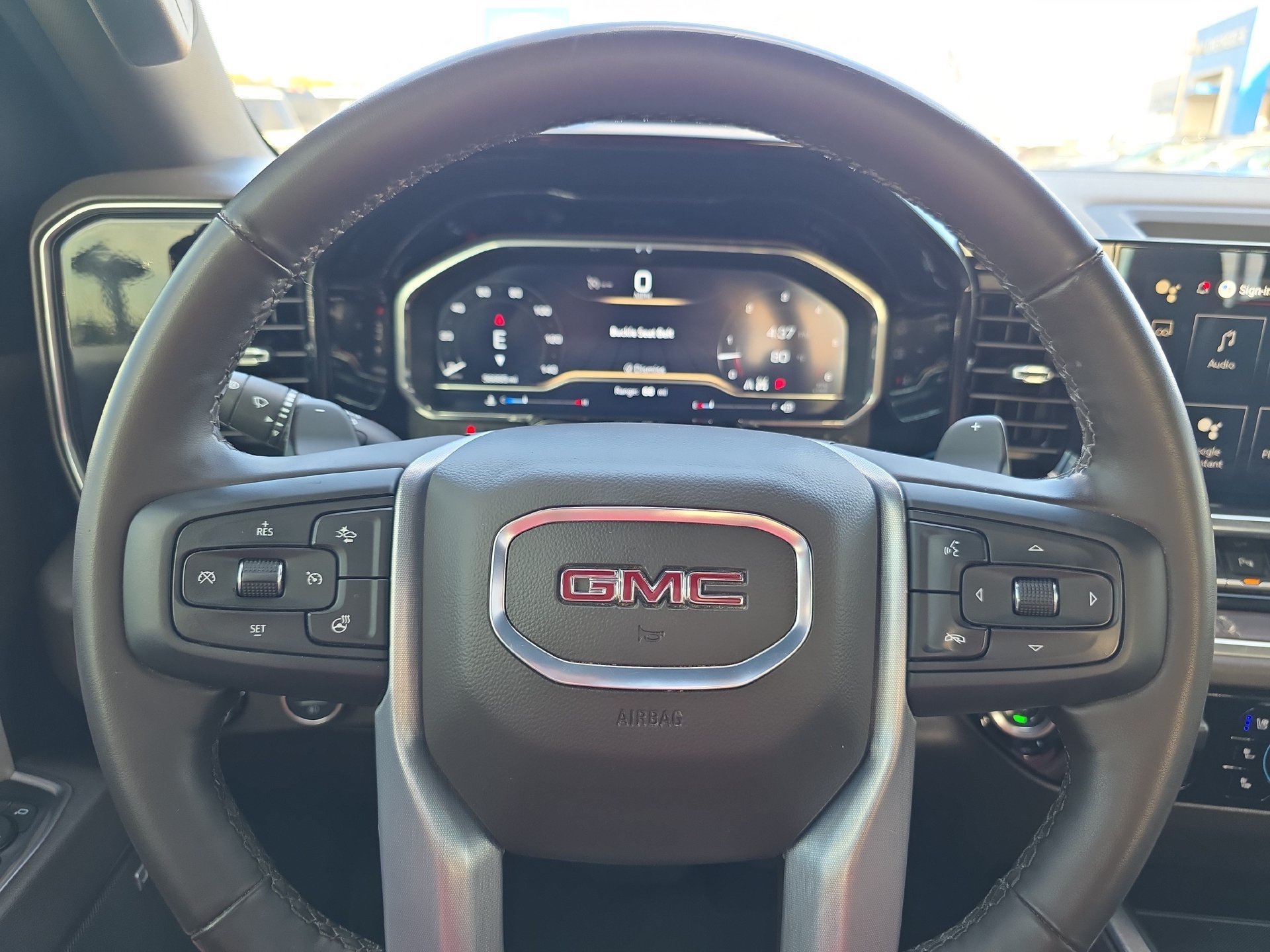 Used 2025 GMC Sierra 1500 SLT w/ SLT Premium Plus Package AWD/4WD image 19