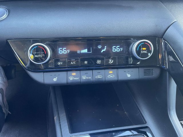 Used 2023 Hyundai Elantra Blue FWD image 31