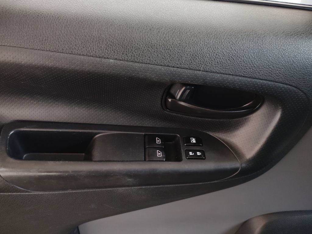 Used 2017 Nissan NV200 SV w/ Technology Package FWD image 21