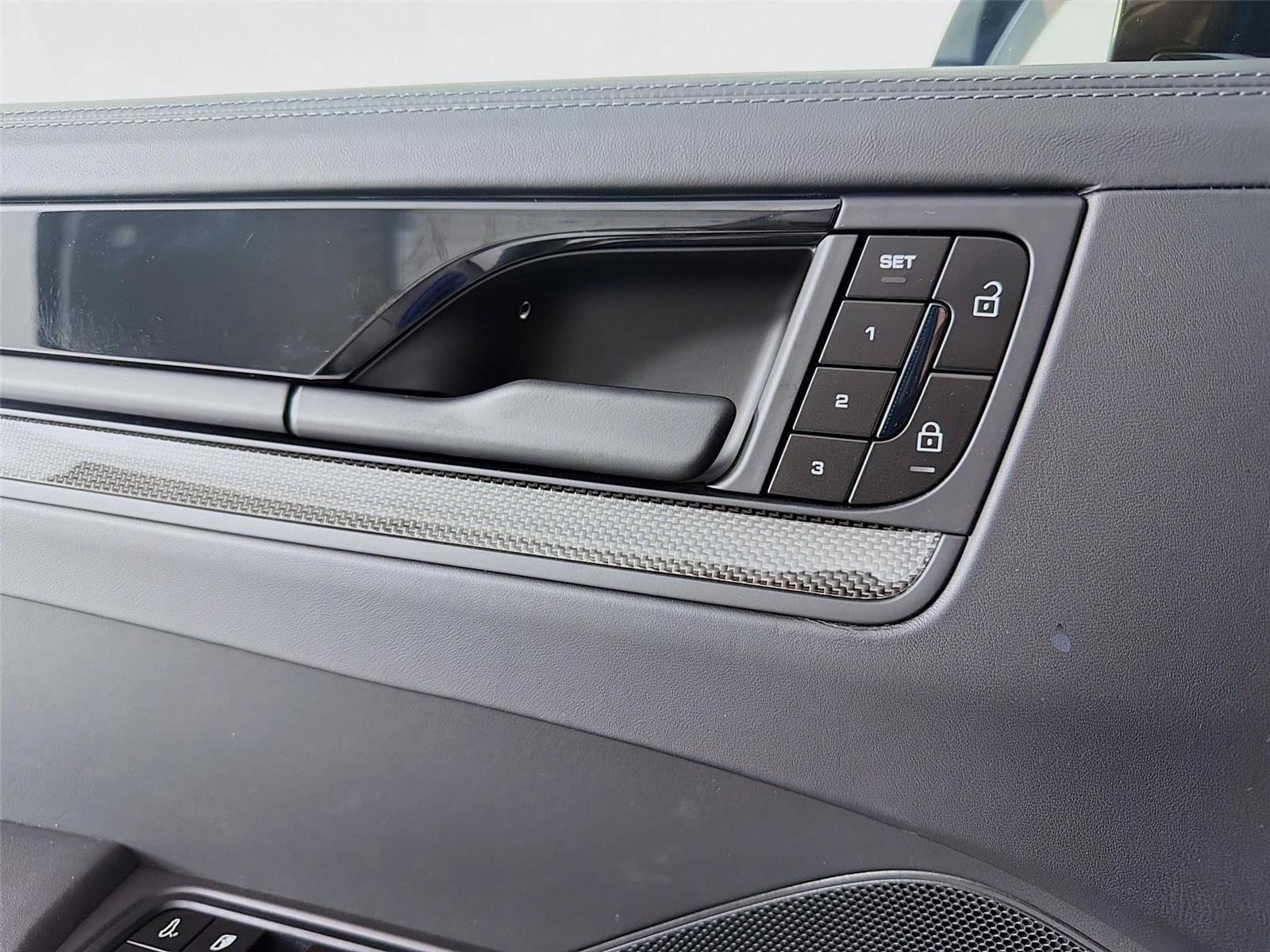 New 2026 Porsche Cayenne GTS image 8