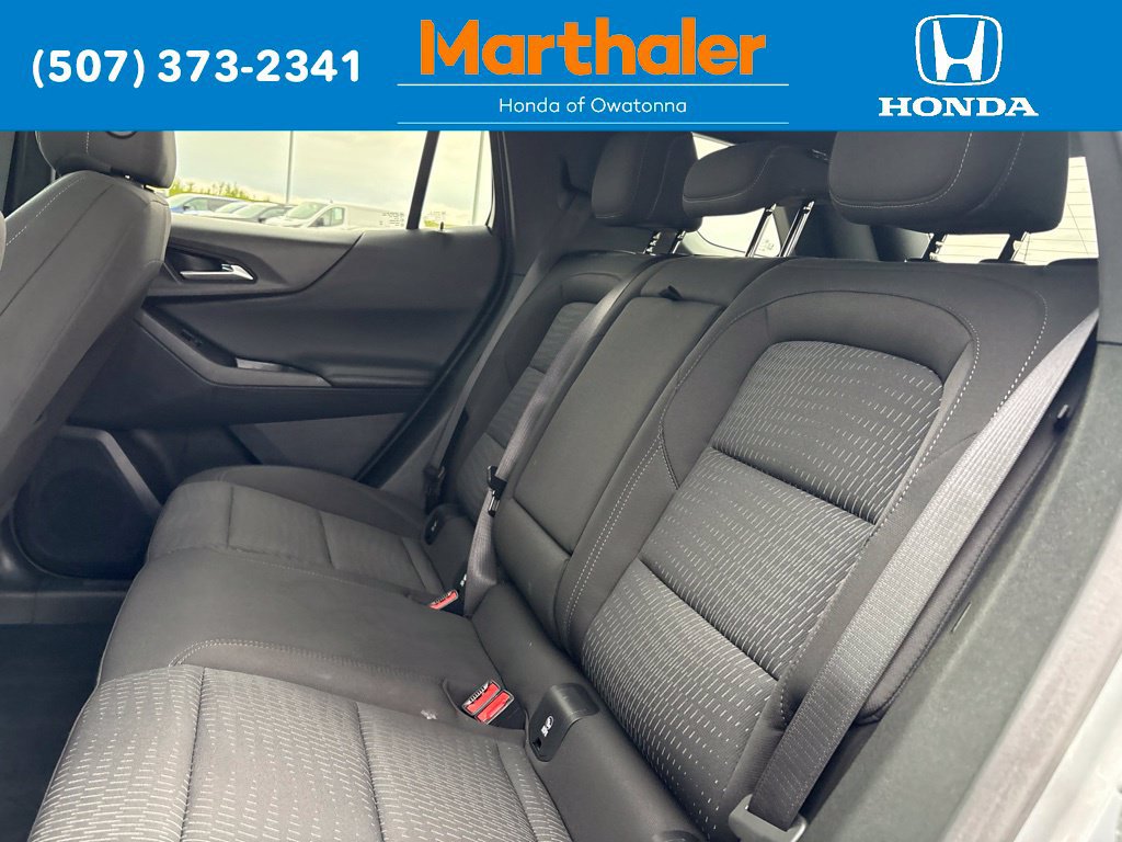 Used 2025 Chevrolet Equinox LT AWD/4WD image 13