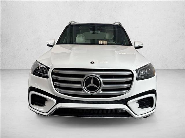 New 2026 Mercedes-Benz GLS 580 4MATIC image 2