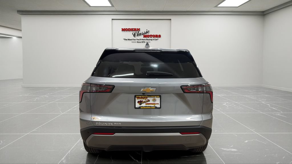 Used 2025 Chevrolet Equinox LT AWD/4WD image 6