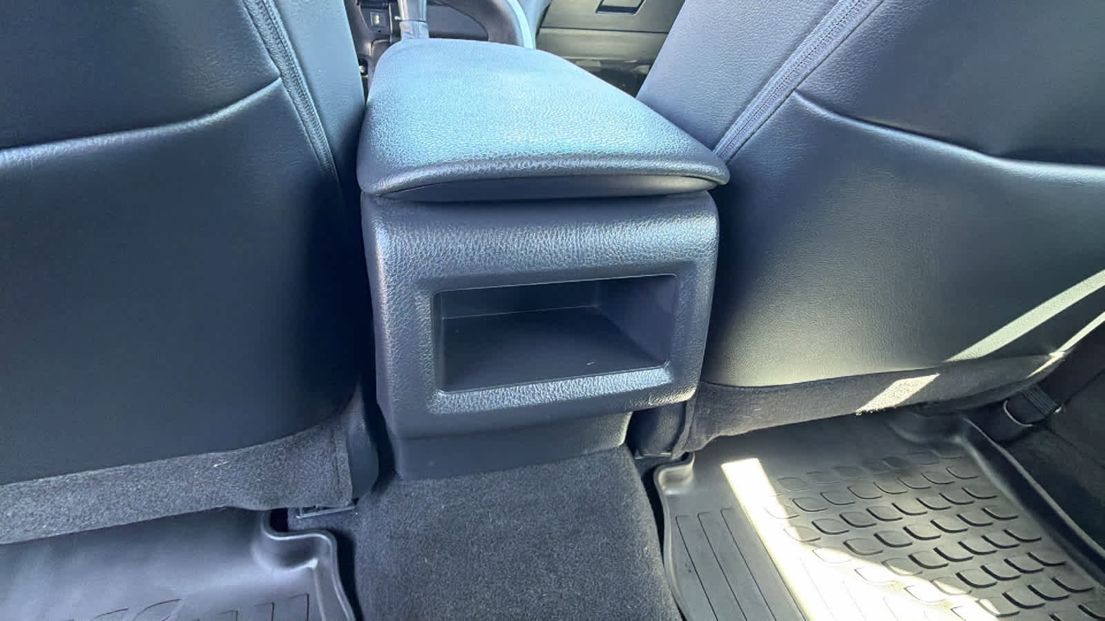 Used 2023 Toyota Camry SE FWD image 25