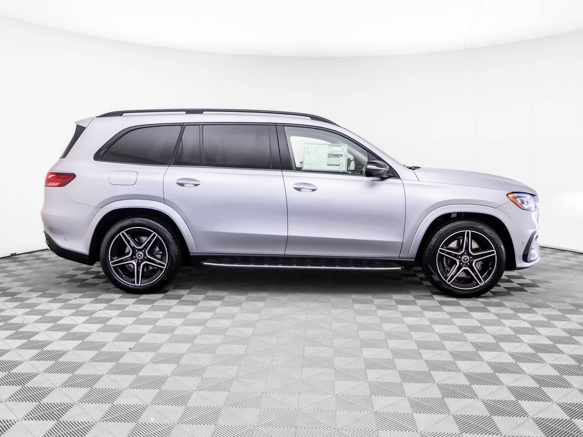 New 2026 Mercedes-Benz GLS 450 4MATIC image 6