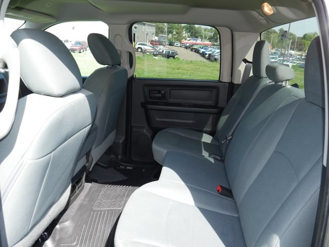 Used 2017 RAM 1500 Express AWD/4WD image 22