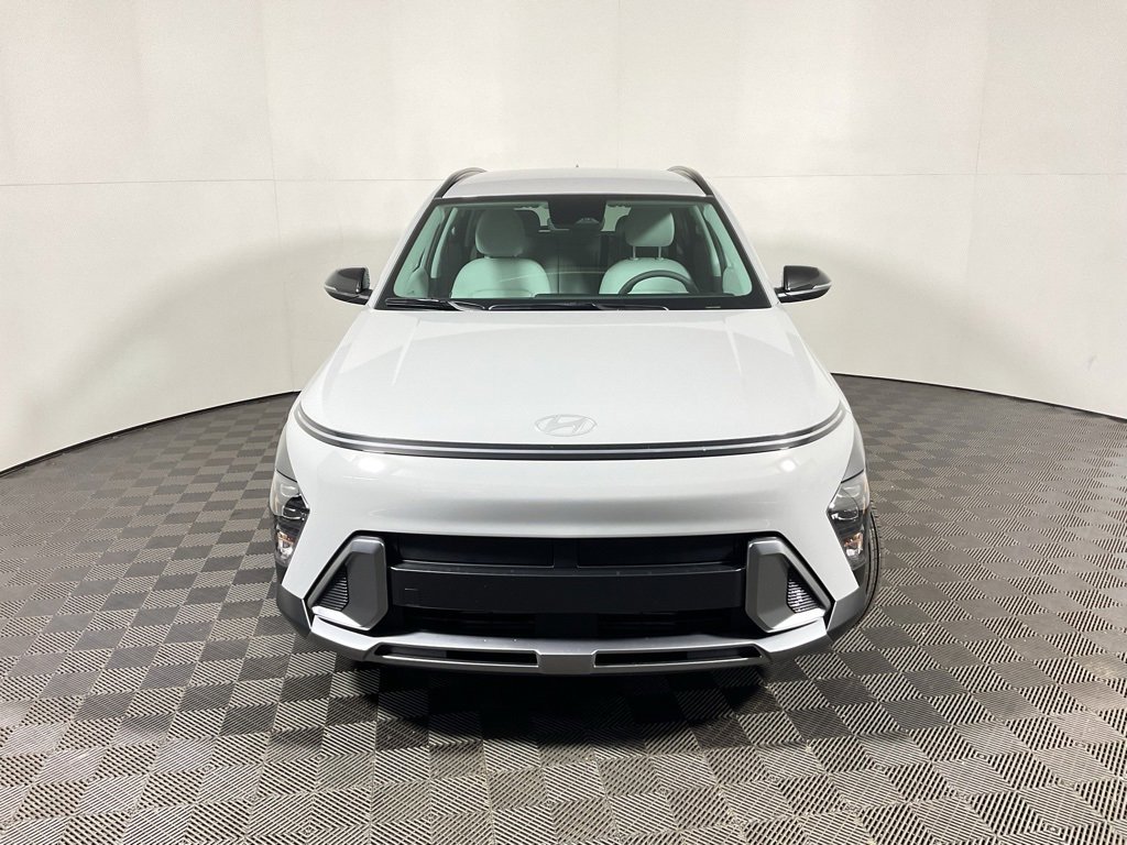 New 2026 Hyundai Kona SEL Premium image 4