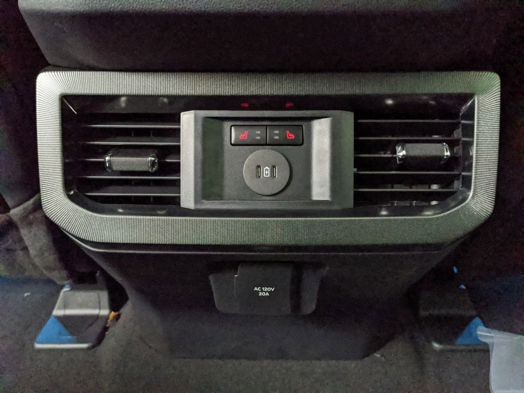 New 2025 Ford F250 Platinum w/ Tremor Off-Road Package image 19