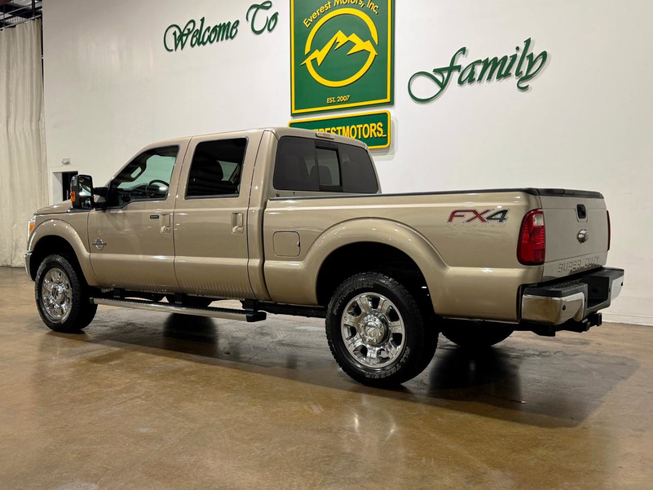 Used 2014 Ford F250 Lariat w/ Lariat Ultimate Package image 6