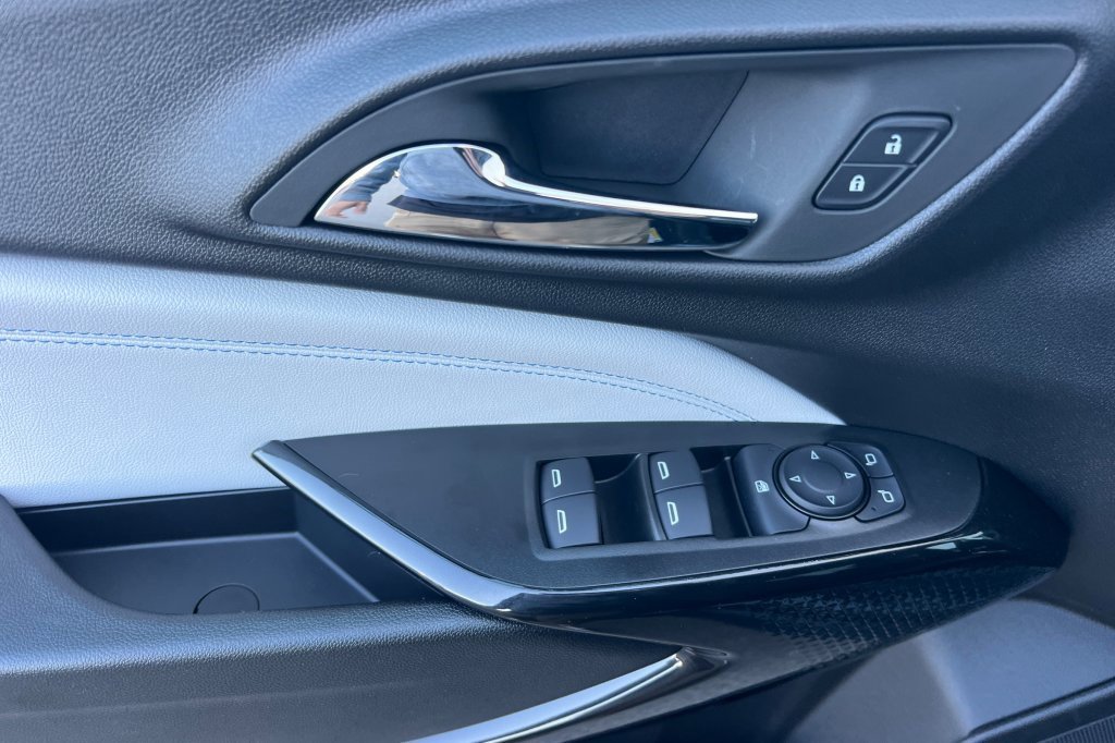 New 2026 Chevrolet Trax LT w/ Driver Confidence Package image 8