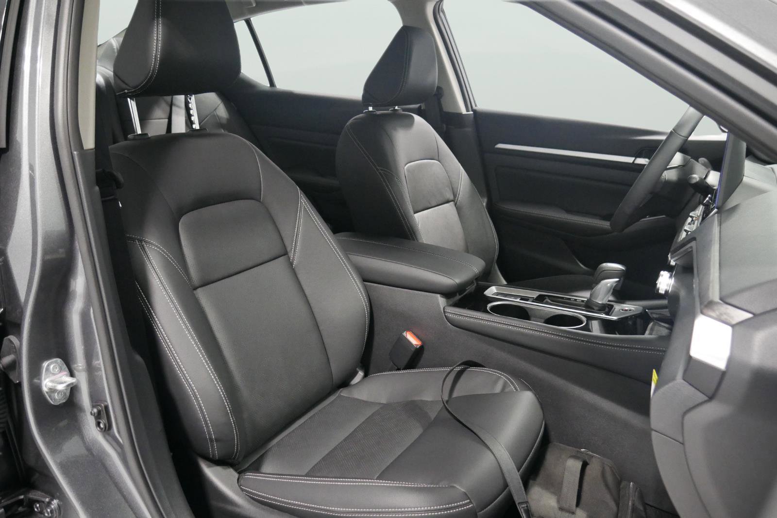 New 2025 Nissan Altima 2.5 SL image 15