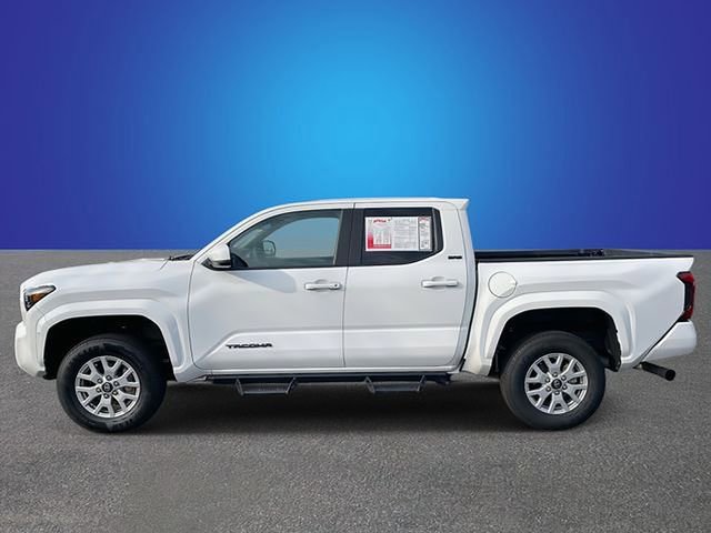 Used 2024 Toyota Tacoma SR5 AWD/4WD image 2