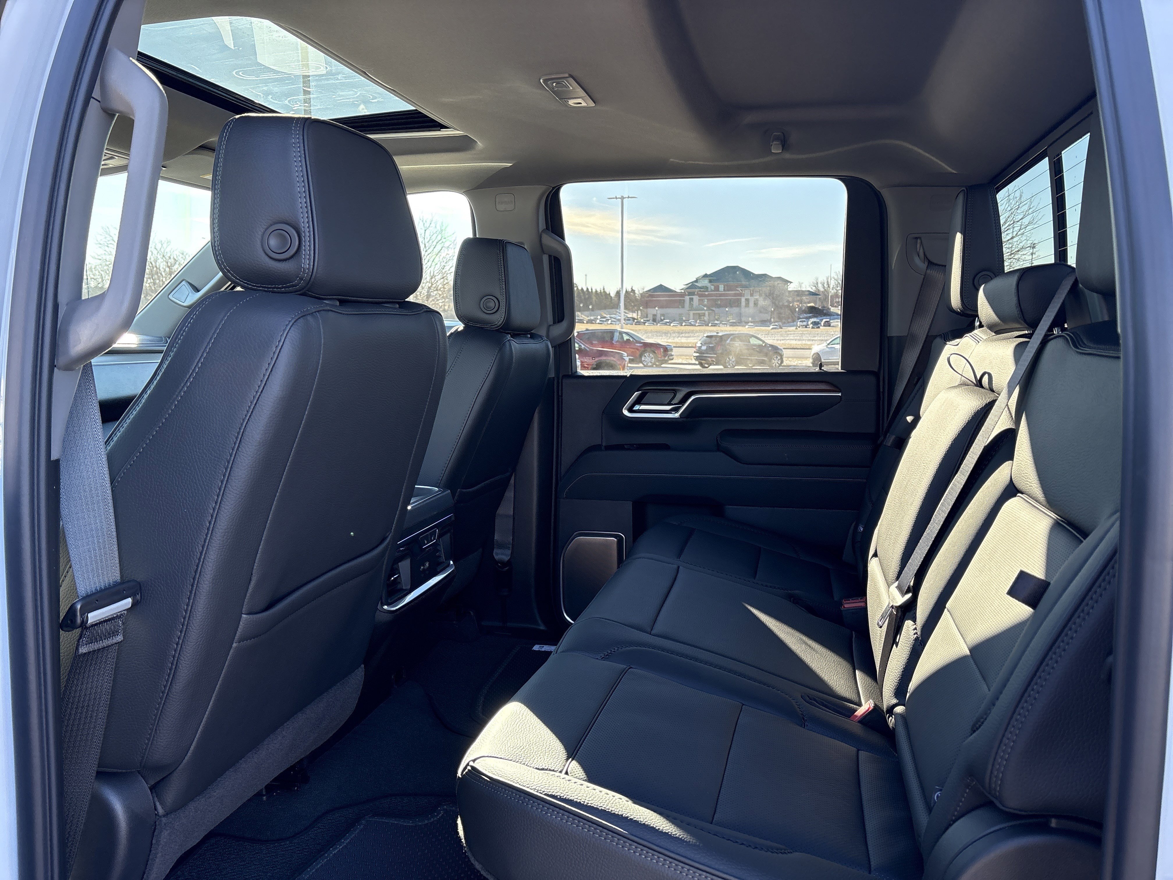 New 2026 GMC Sierra 3500 Denali w/ Denali Reserve Package image 17