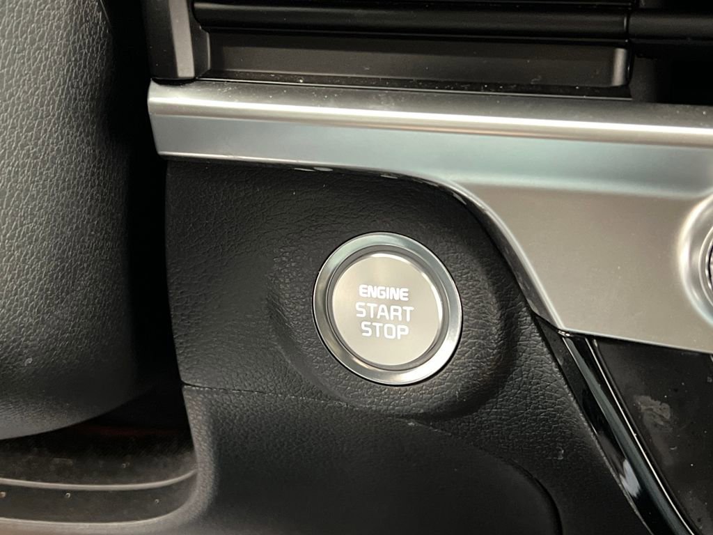 Used 2025 Kia Telluride S image 57