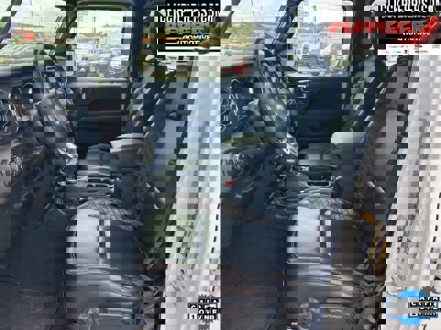 Used 2022 Jeep Wrangler Unlimited Sahara image 10