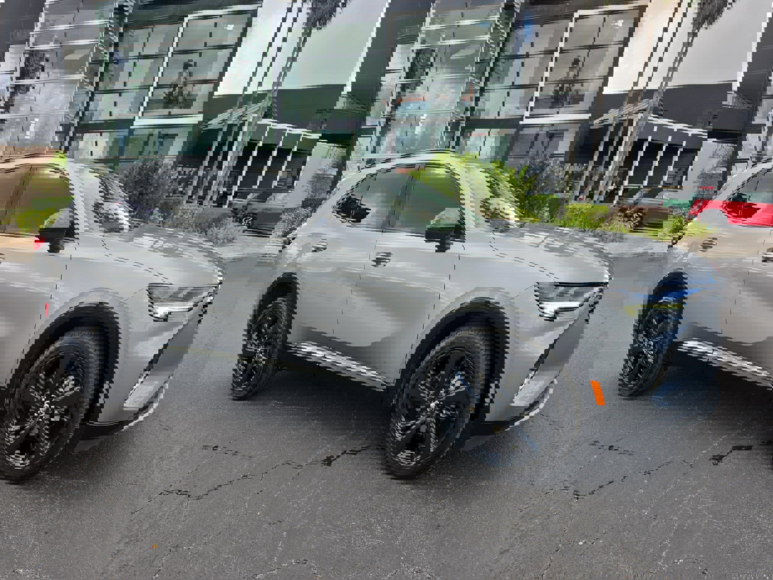 Used 2023 Buick Envision Preferred w/ Sport Touring Package image 2