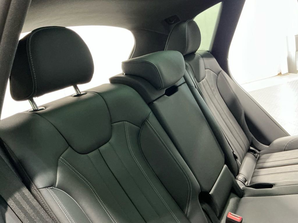 Used 2025 Audi Q5 2.0T Premium image 32