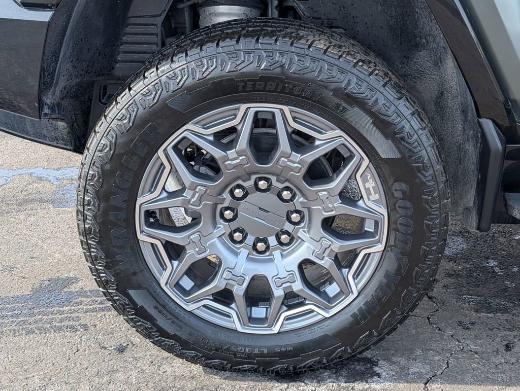 Used 2024 GMC Hummer EV 3X w/ LPO, Cargo Utility Package image 14