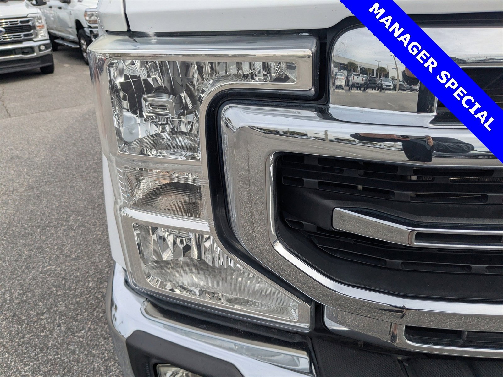 Used 2022 Ford F350 Lariat image 10