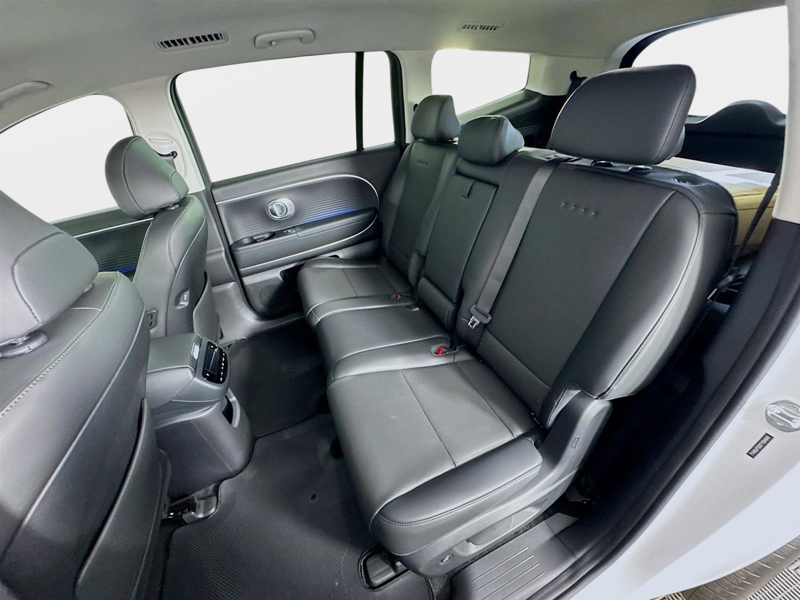 New 2026 Hyundai Ioniq 9 SEL image 22